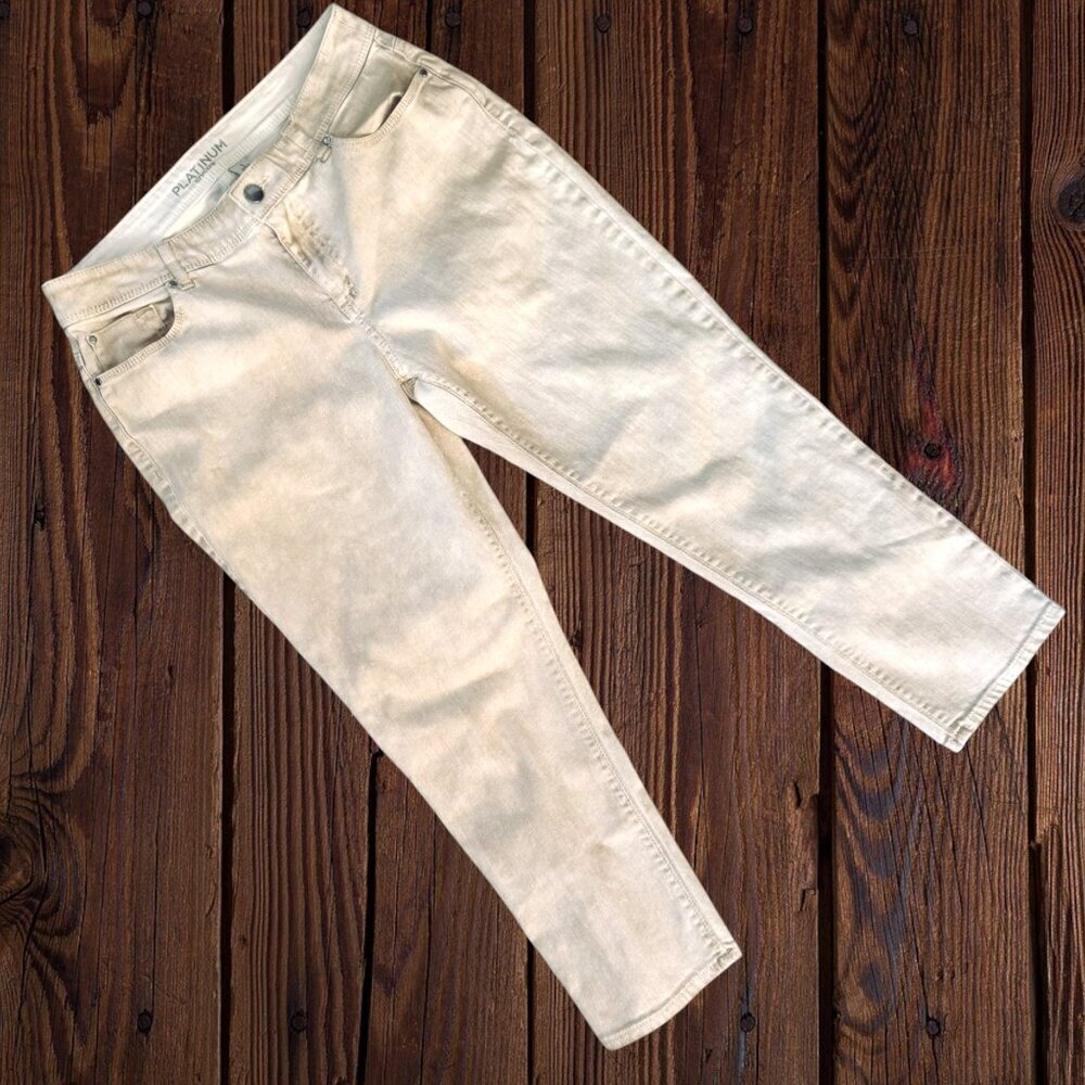 Chico's White Stretch Denim Metallic Gold Coated Holiday Jeans Pants 8-10 Size 1